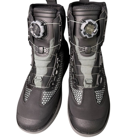 Korkers Chrome Lite Fly Fishing Low Profile Hydrophobic Adjustable Boots Gray - Picture 6 of 10